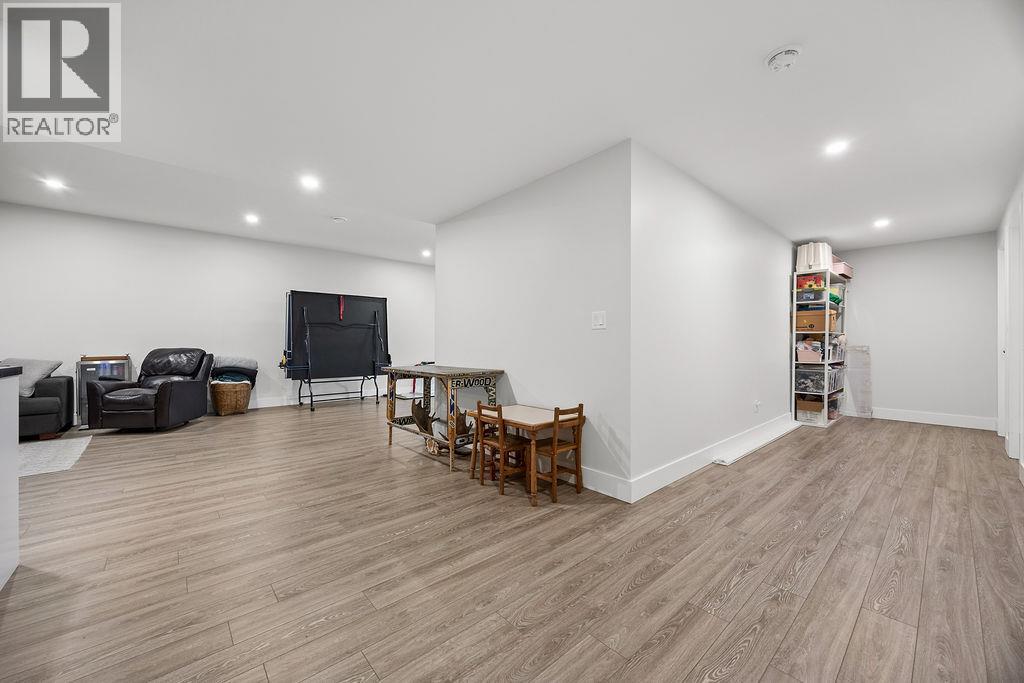  20 15th Avenue Southeast, Salmon Arm