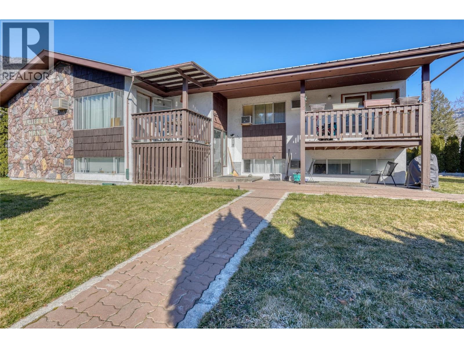  716 3RD Avenue, Keremeos