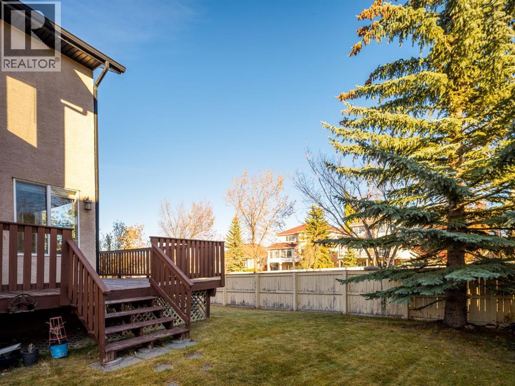 Single Family House for Sale in  Simcoe Crescent SW Signal Hill Calgary 