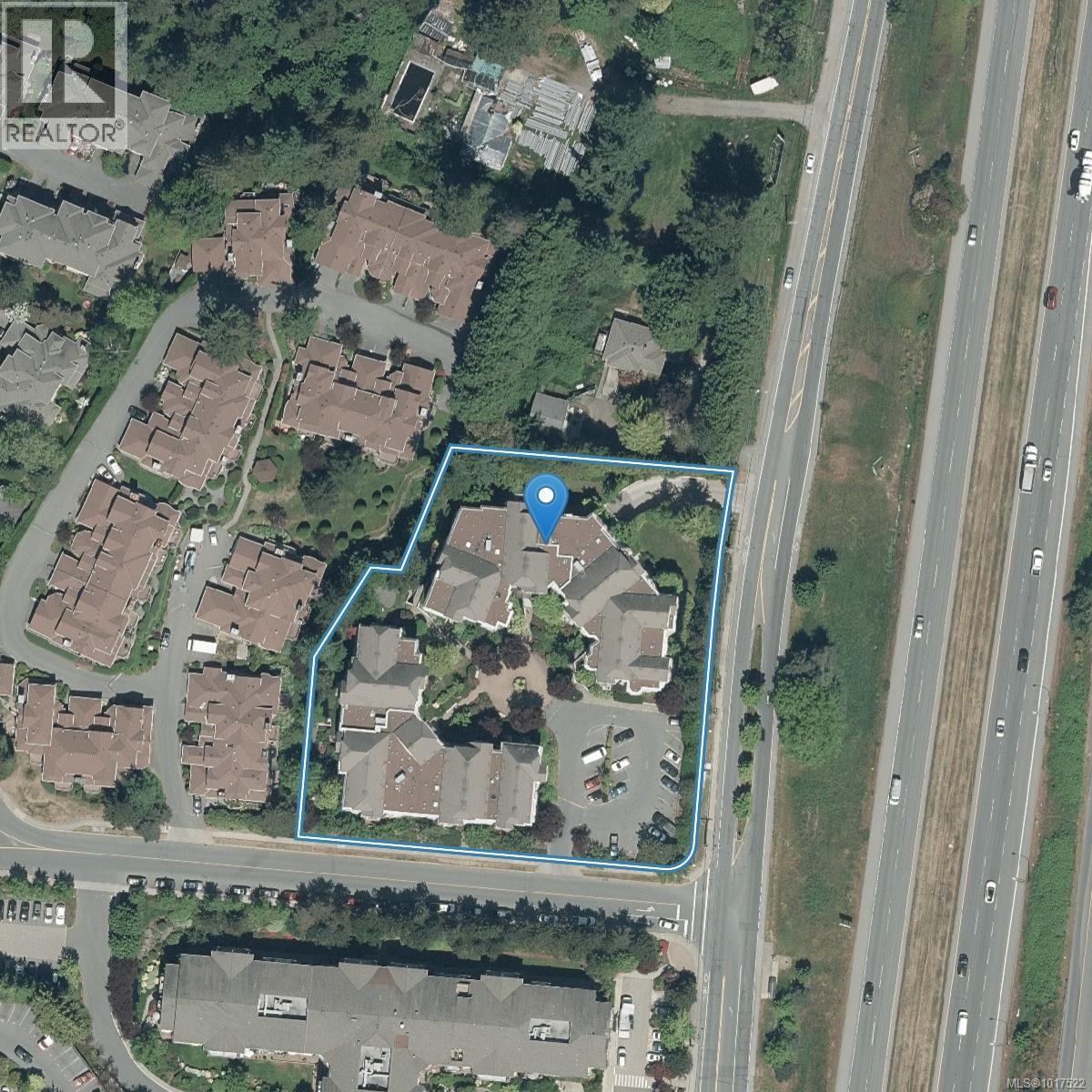211 490 Marsett Place, Saanich