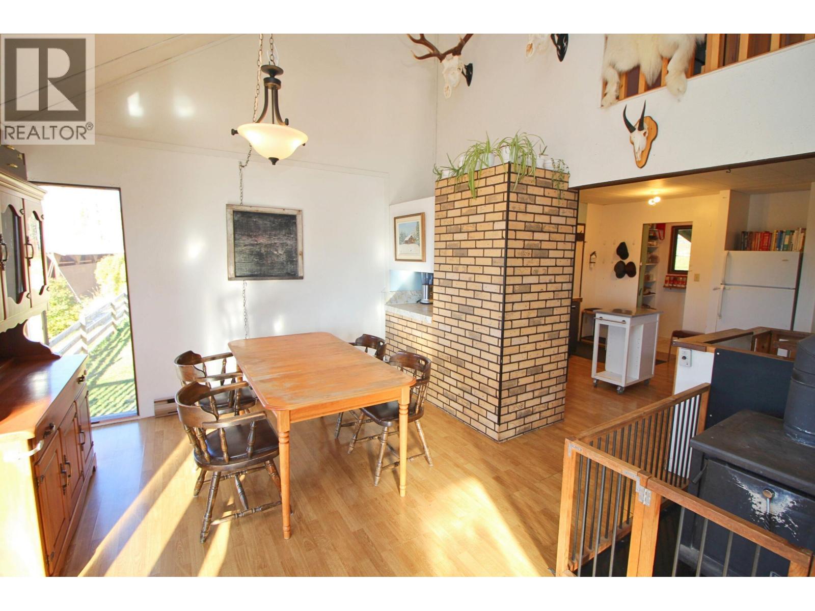 14440 JARMAN Road, Topley