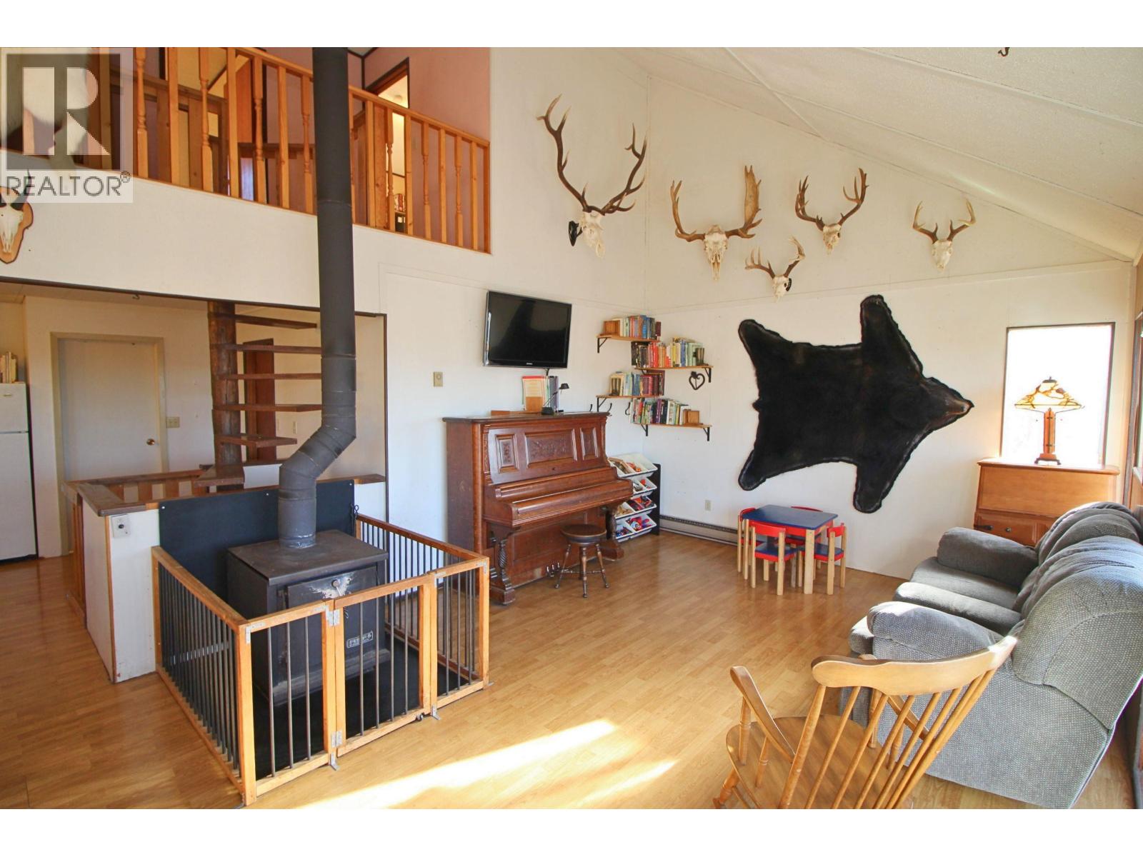 14440 JARMAN Road, Topley