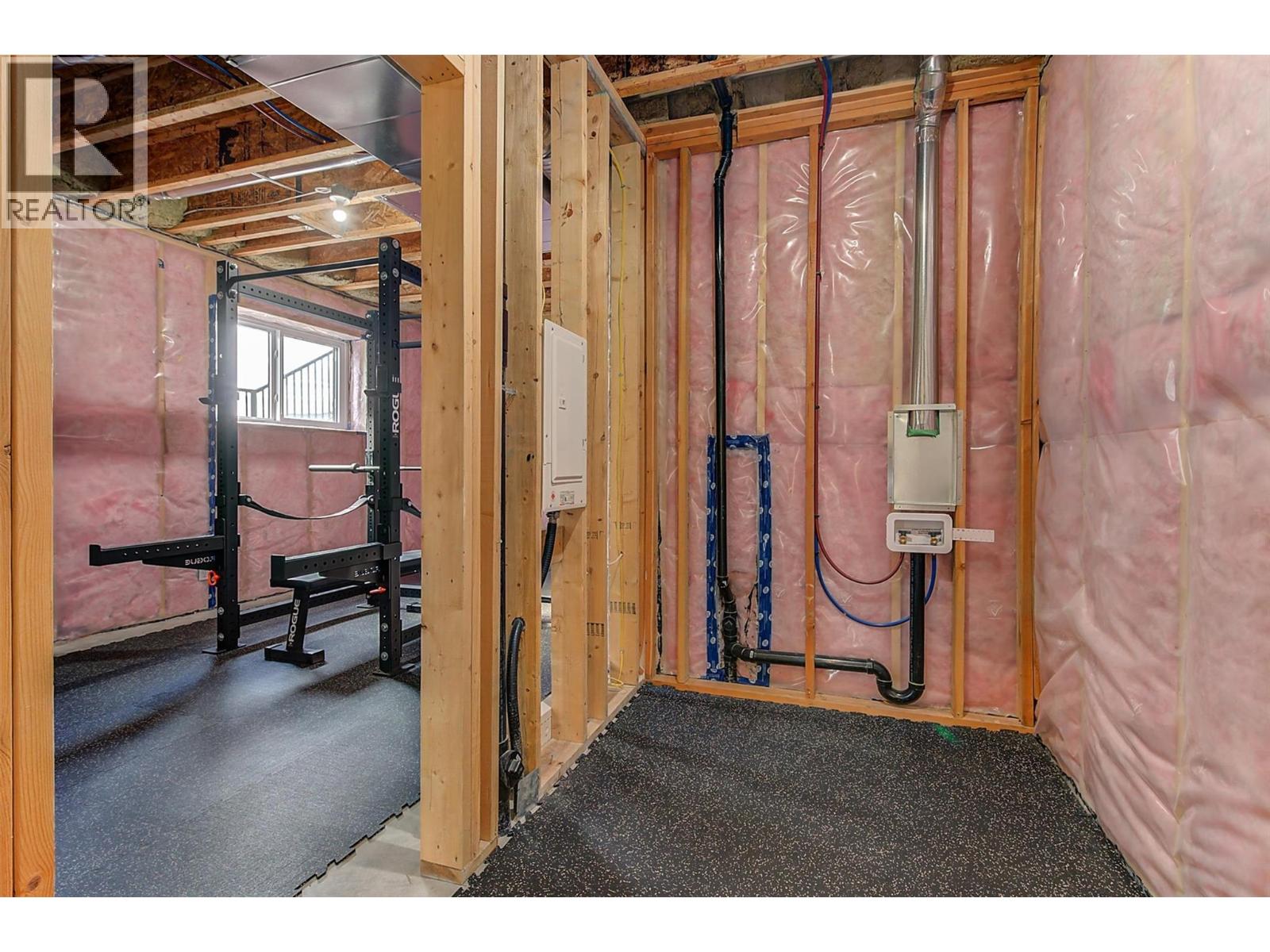  1049 Loseth Drive, Kelowna