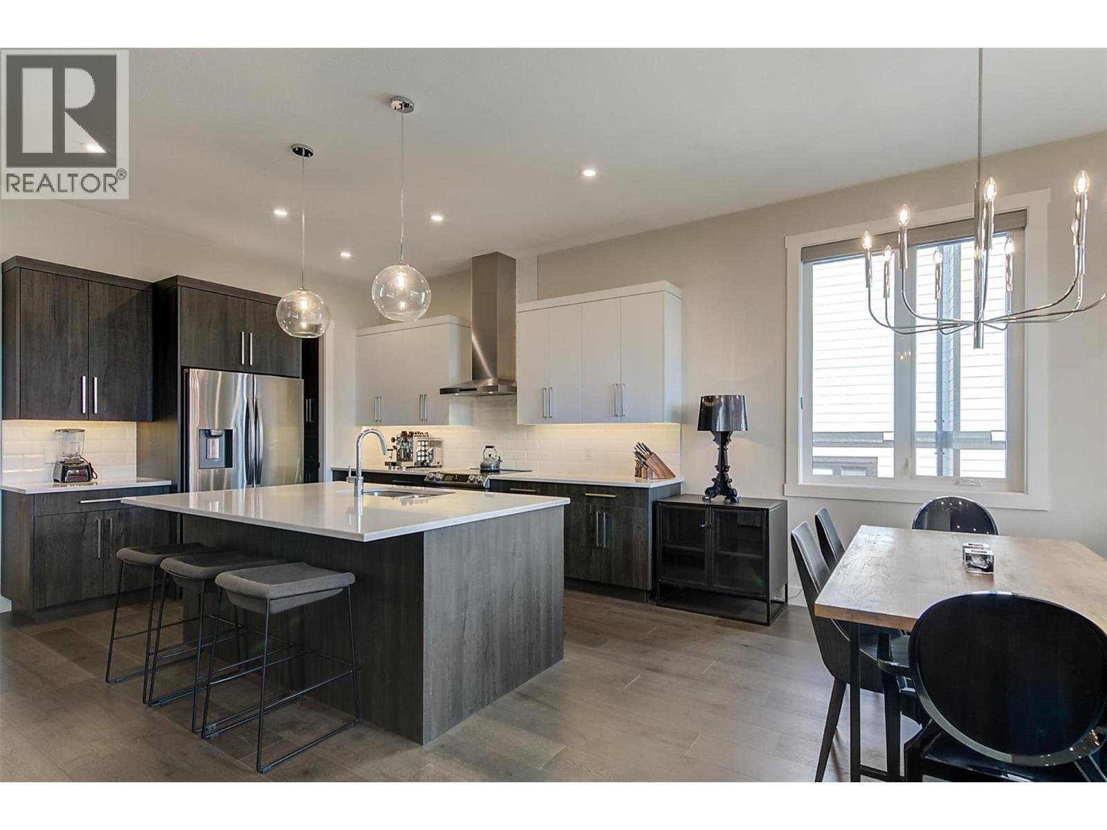  1049 Loseth Drive, Kelowna