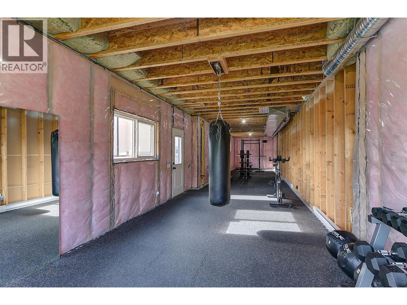  1049 Loseth Drive, Kelowna