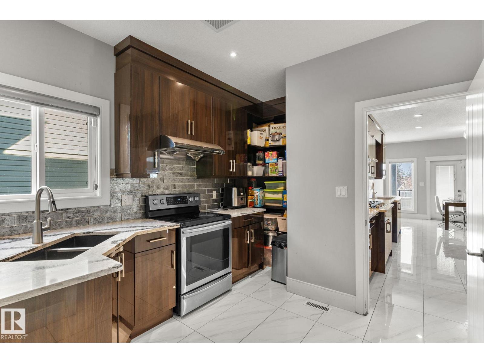 1507 Adamson VW SW SW, Edmonton