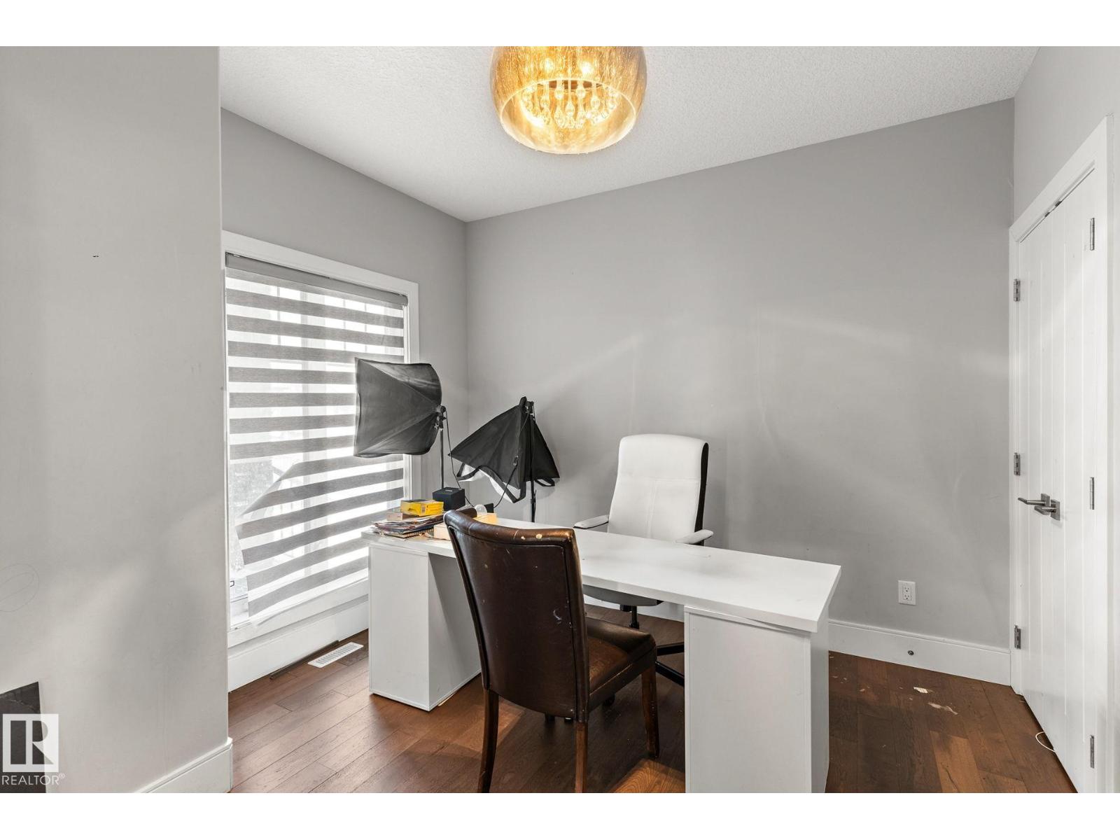 1507 Adamson VW SW SW, Edmonton