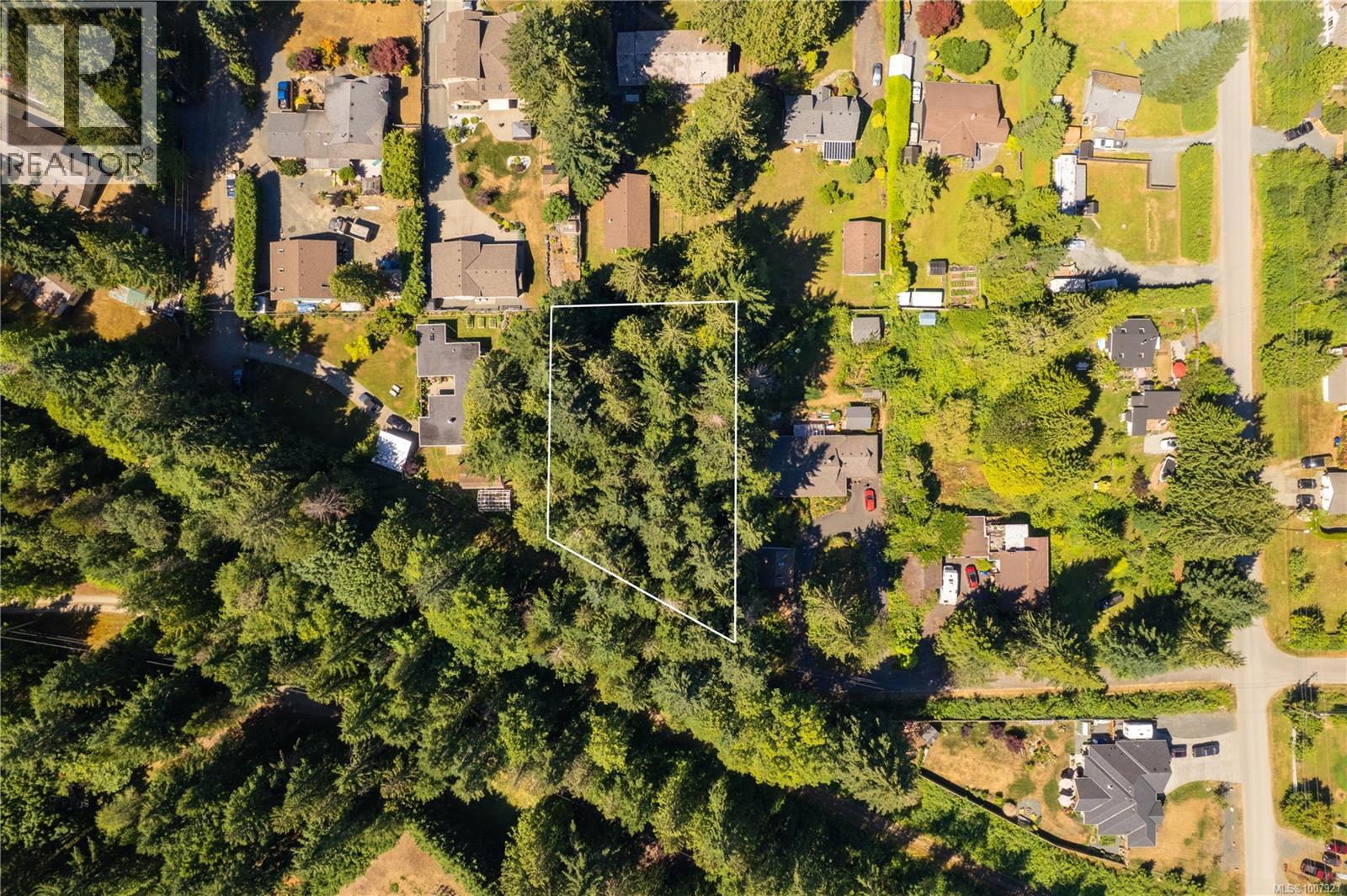 1271 Ganske Rd, Qualicum Beach