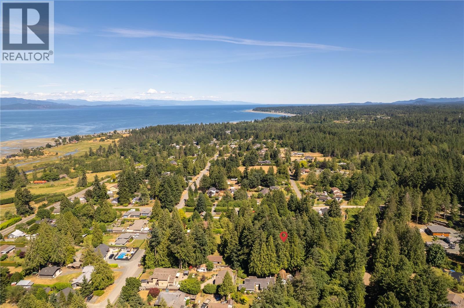 1271 Ganske Rd, Qualicum Beach