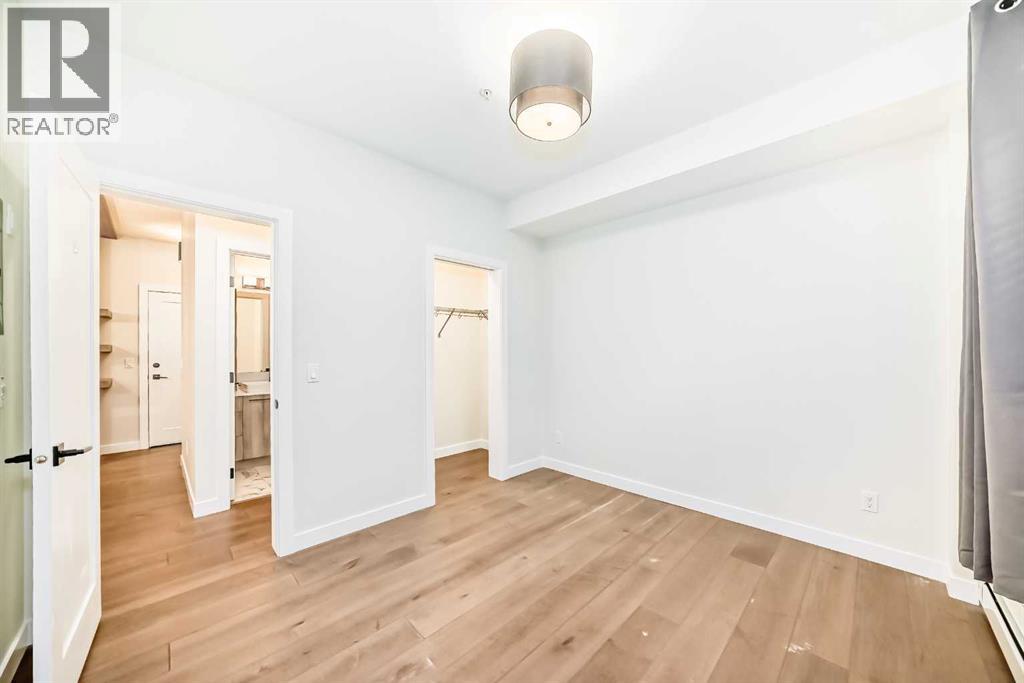 Single Family House for Sale in    Avenue SW Shaganappi Calgary 