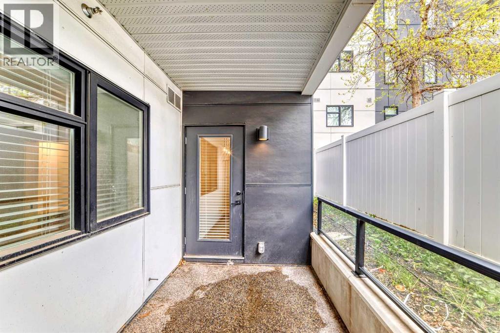 Single Family House for Sale in    Avenue SW Shaganappi Calgary 