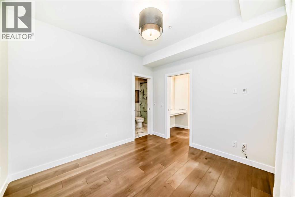 Single Family House for Sale in    Avenue SW Shaganappi Calgary 