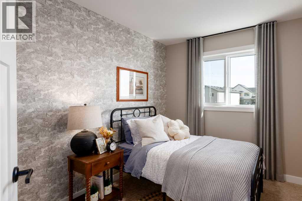 Single Family House for Sale in  Starling Park NW Moraine Calgary 