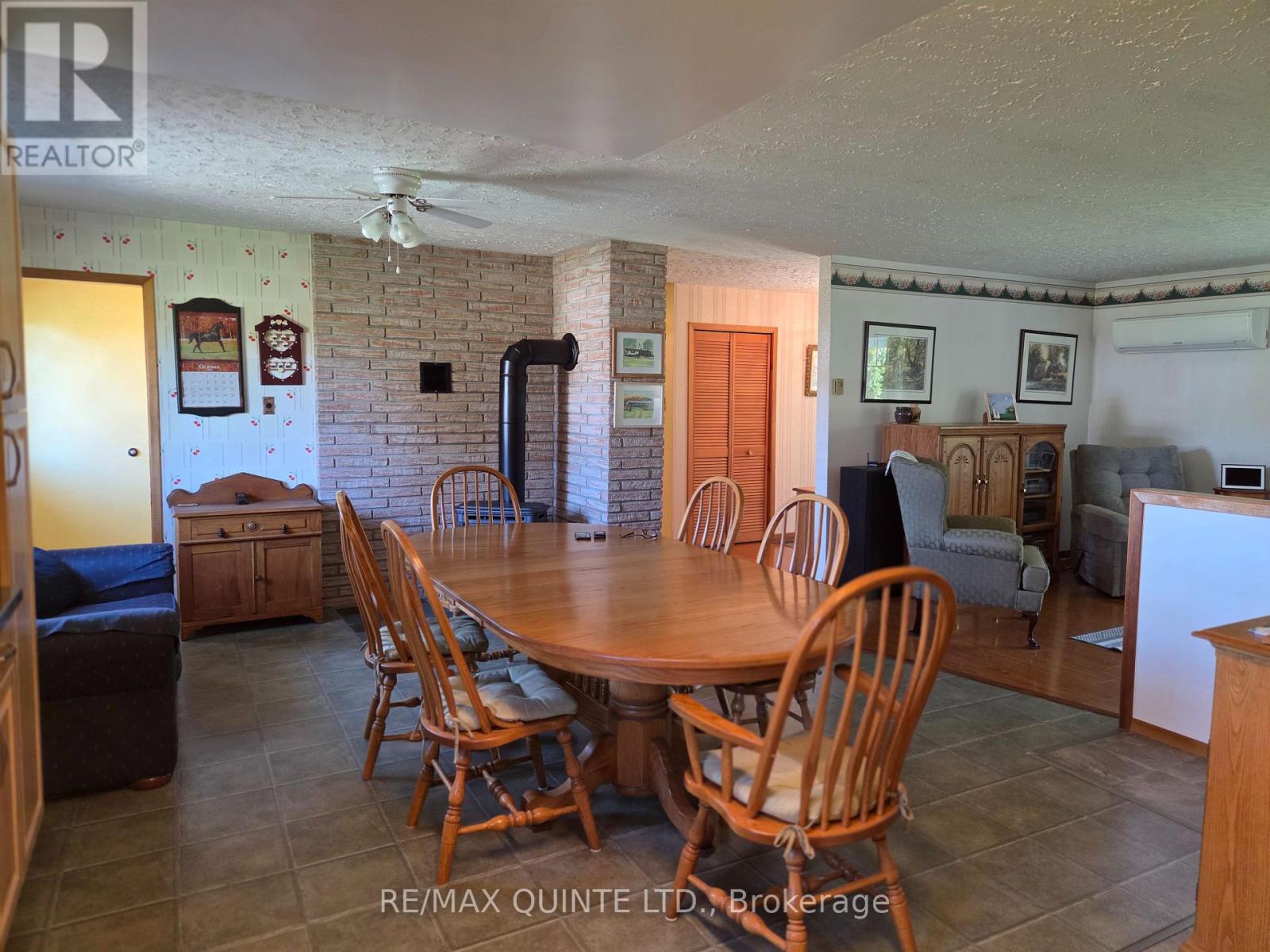 551 MARLBANK ROAD - 10