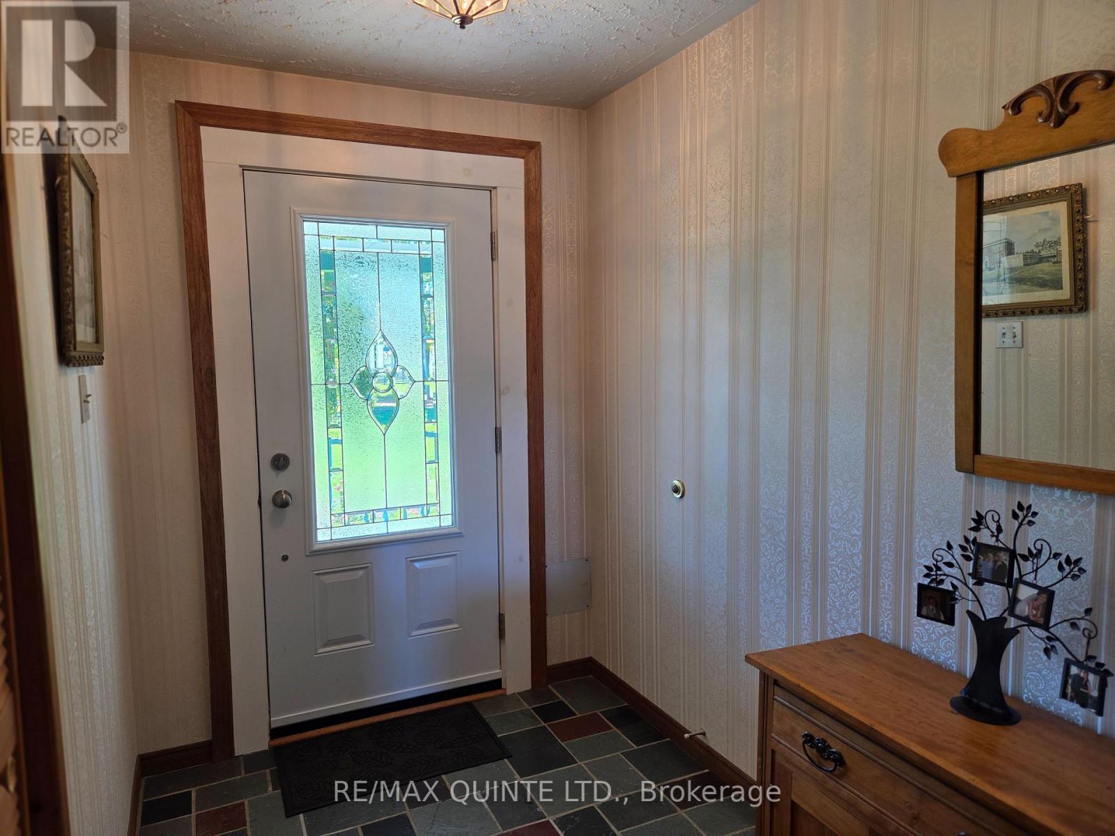 551 MARLBANK ROAD - 7