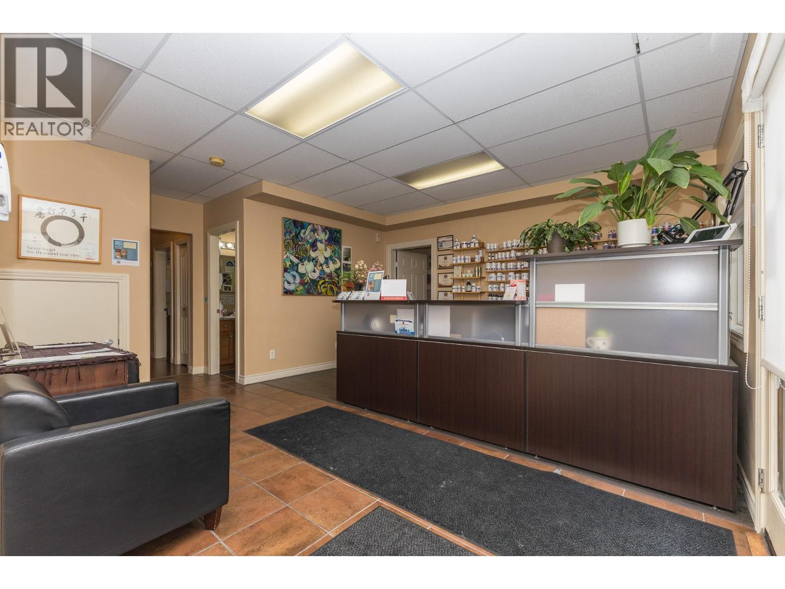 2 140 Harbourfront Drive Northeast, Salmon Arm