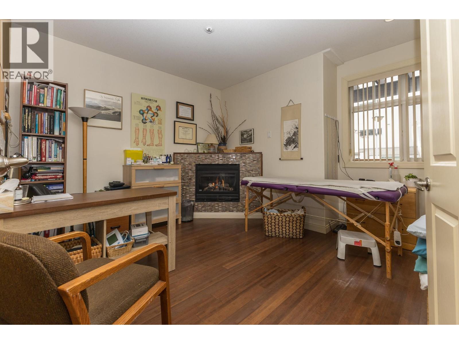 2 140 Harbourfront Drive Northeast, Salmon Arm
