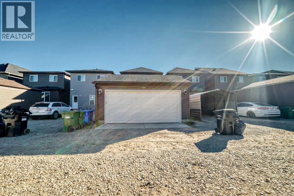 Single Family House for Sale in  Savanna Link NE Saddle Ridge Calgary 