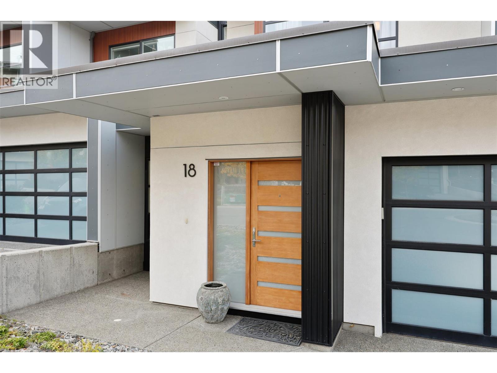 1395 PRAIRIE ROSE Drive, Kamloops - Exteriors - Photo 9