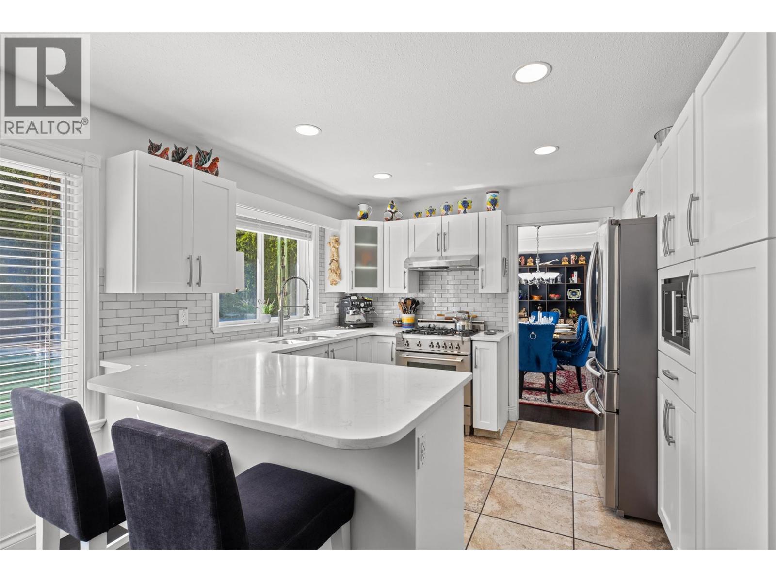  3016 Lakeview Cove Road, West Kelowna