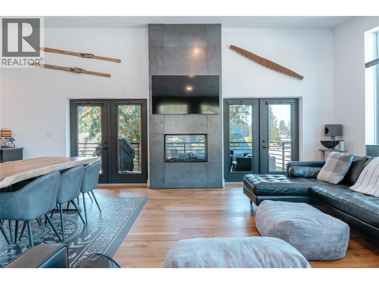 1570 Hiob Road, Revelstoke