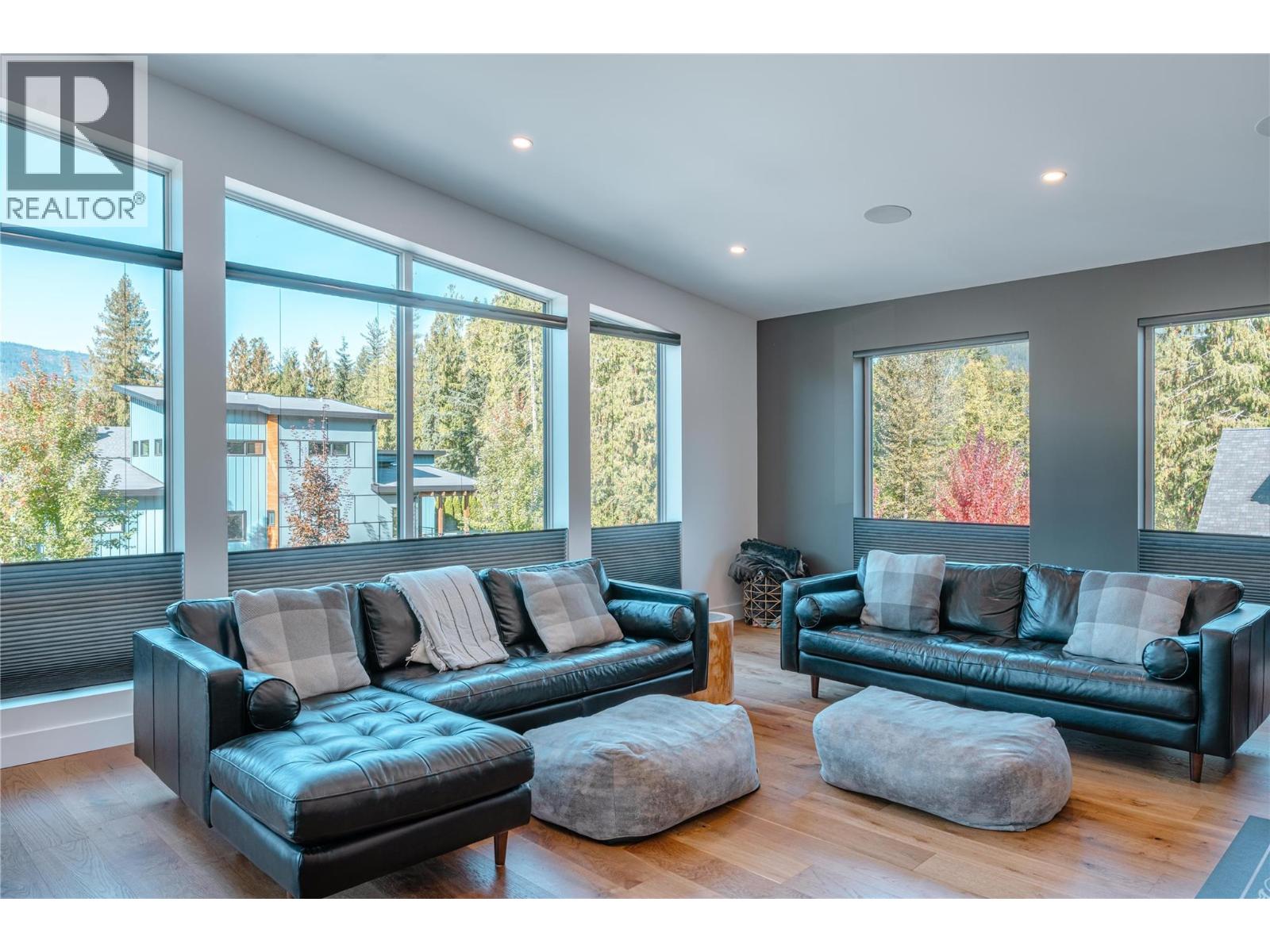 1570 Hiob Road, Revelstoke