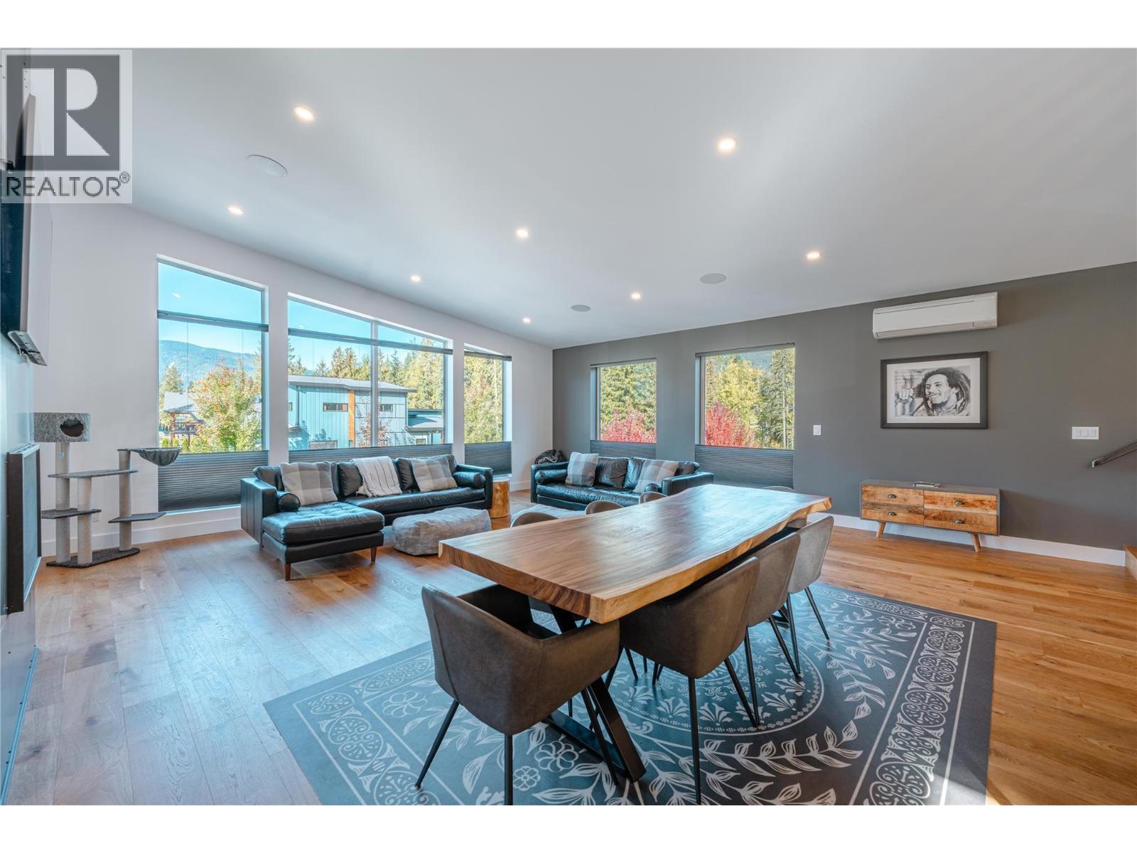 1570 Hiob Road, Revelstoke