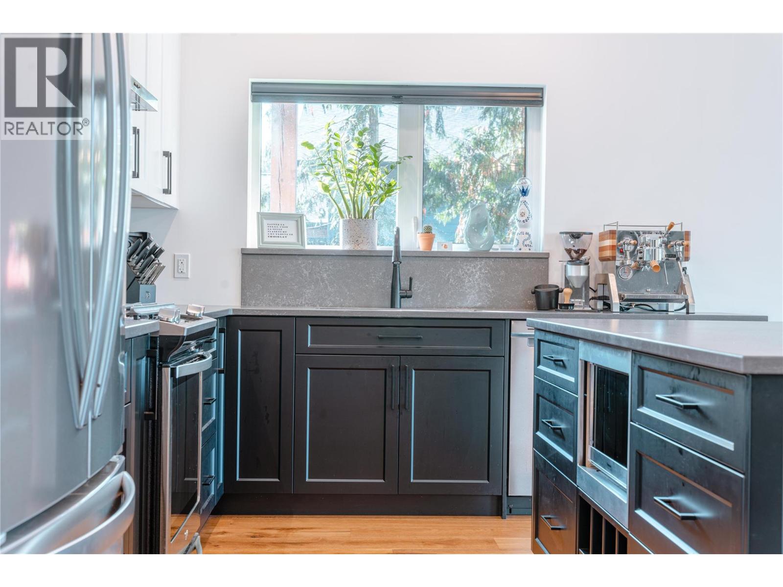 1570 Hiob Road, Revelstoke