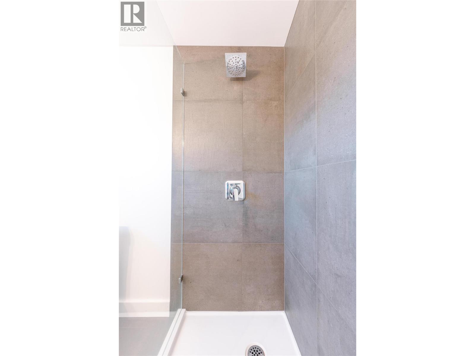 1570 Hiob Road, Revelstoke