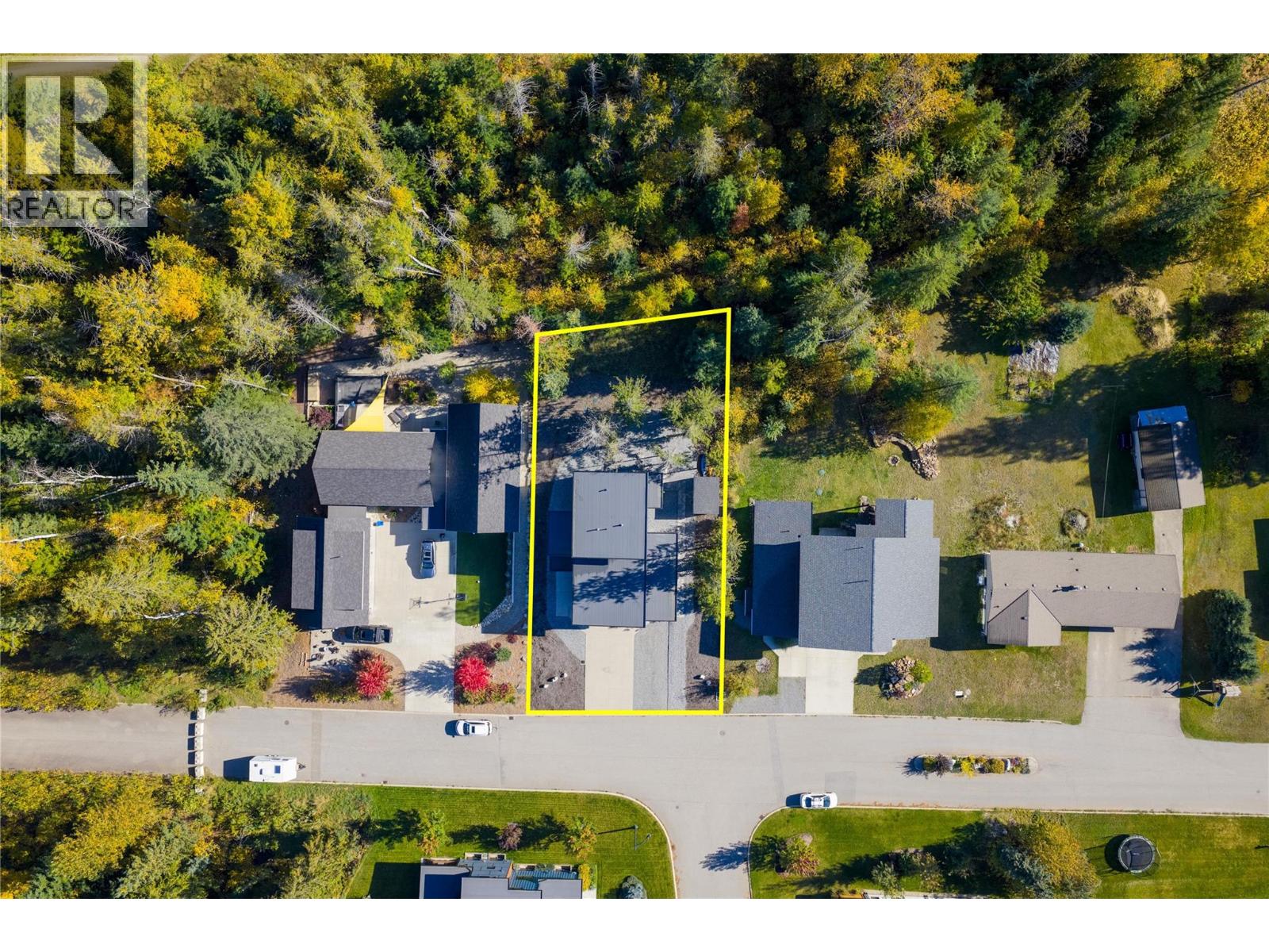 1570 Hiob Road, Revelstoke