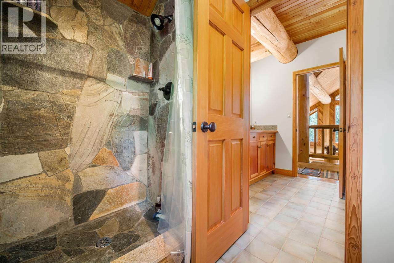 7602 95 Highway, Kingsgate