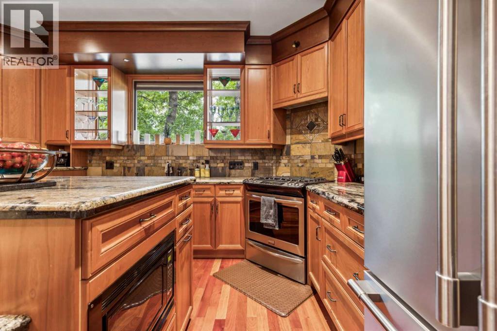 Single Family House for Sale in   Street NE Winston Heights/Mountview Calgary 
