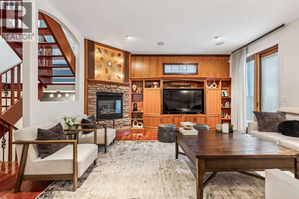 Single Family House for Sale in   Street NE Winston Heights/Mountview Calgary 