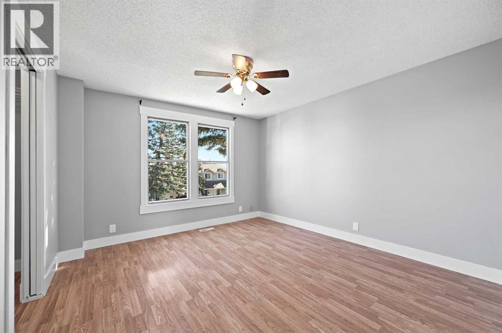 Single Family House for Sale in  Castlegreen Close NE Castleridge Calgary 