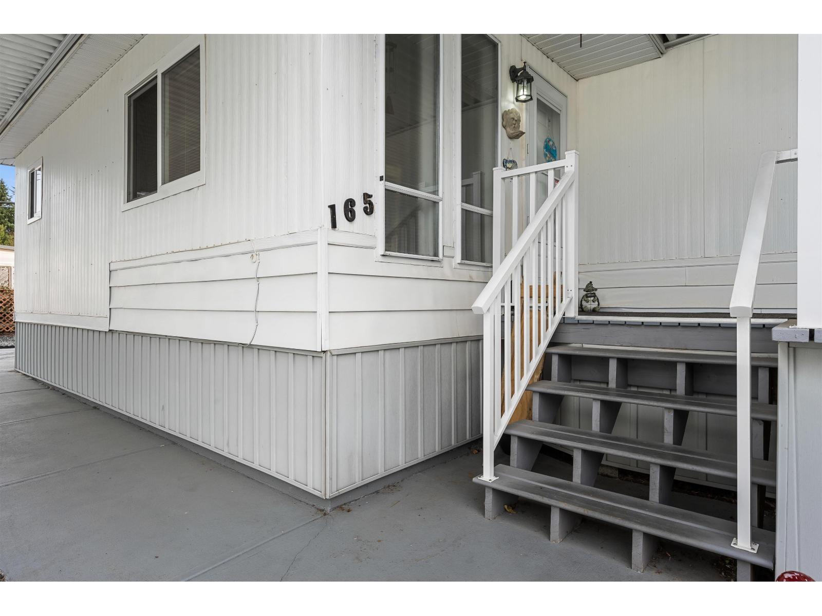 165 27111 0 AVENUE, Langley