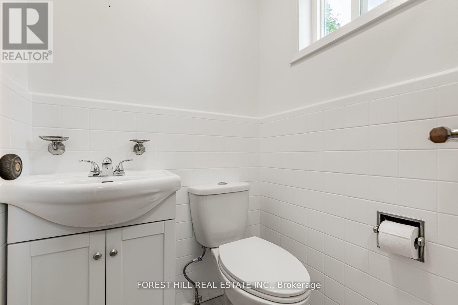 10 COURTWOOD PLACE - 25