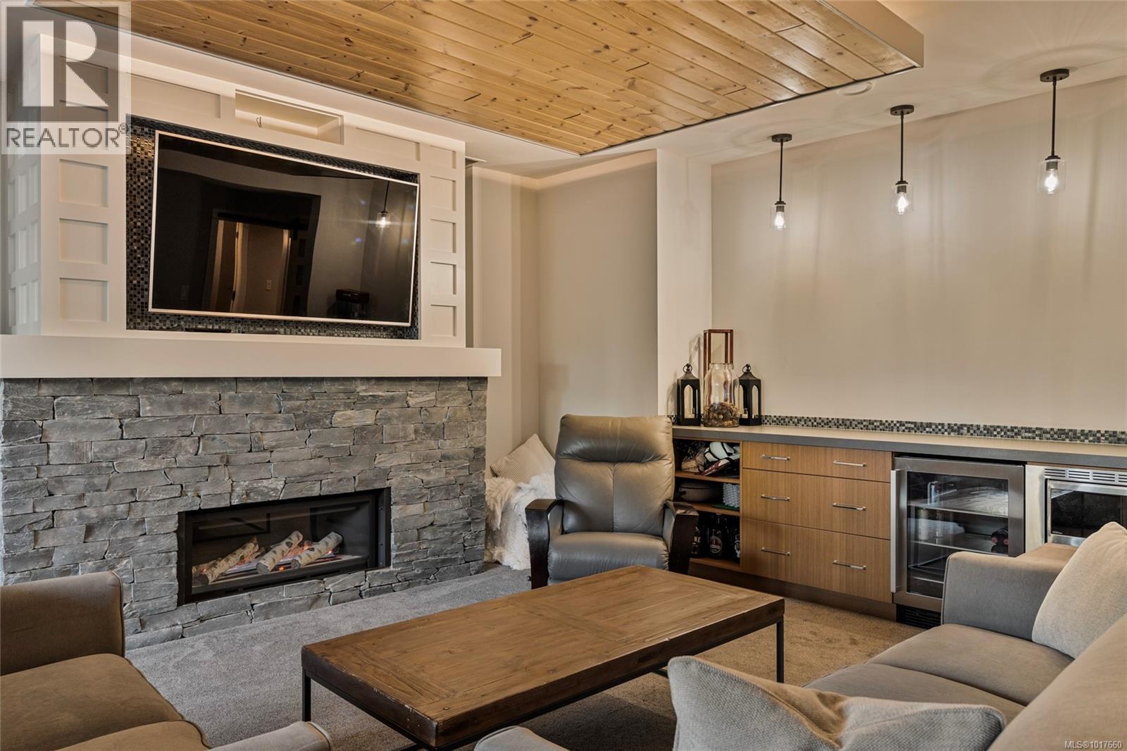  1319 Champions Court, Langford