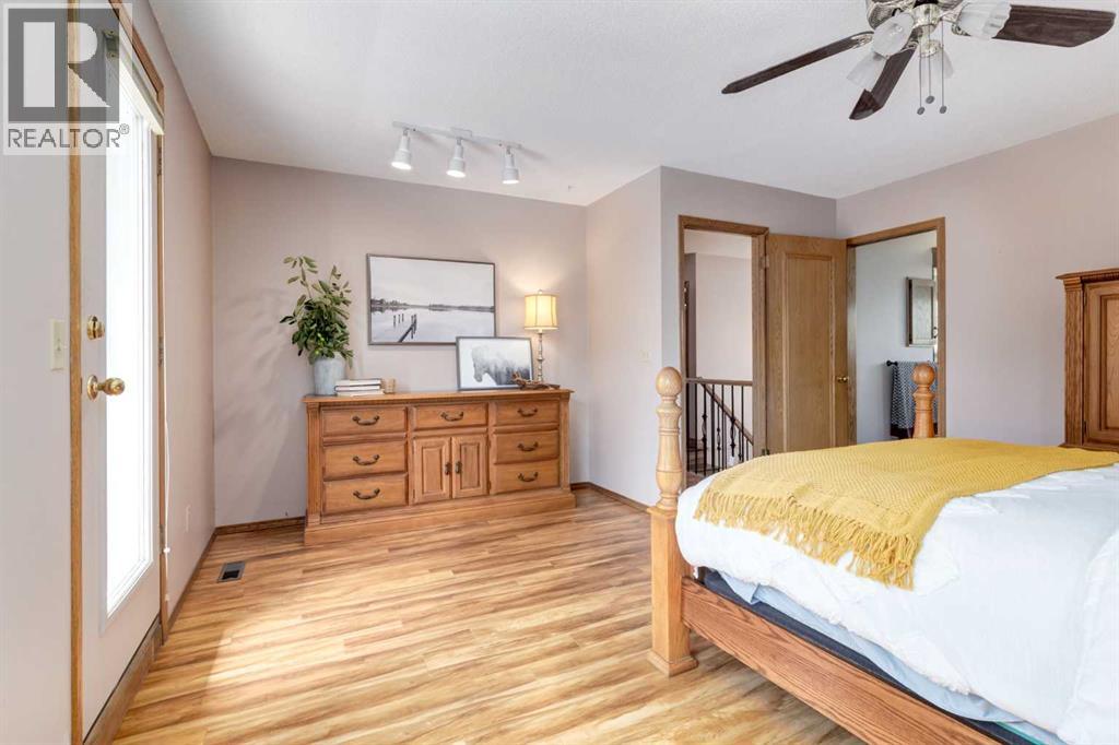 Single Family House for Sale in  Canterbury Court SW Canyon Meadows Calgary 