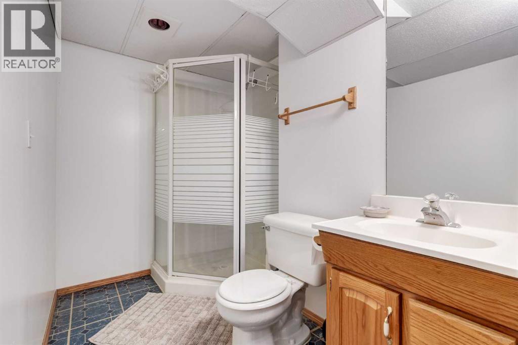 Single Family House for Sale in  Canterbury Court SW Canyon Meadows Calgary 