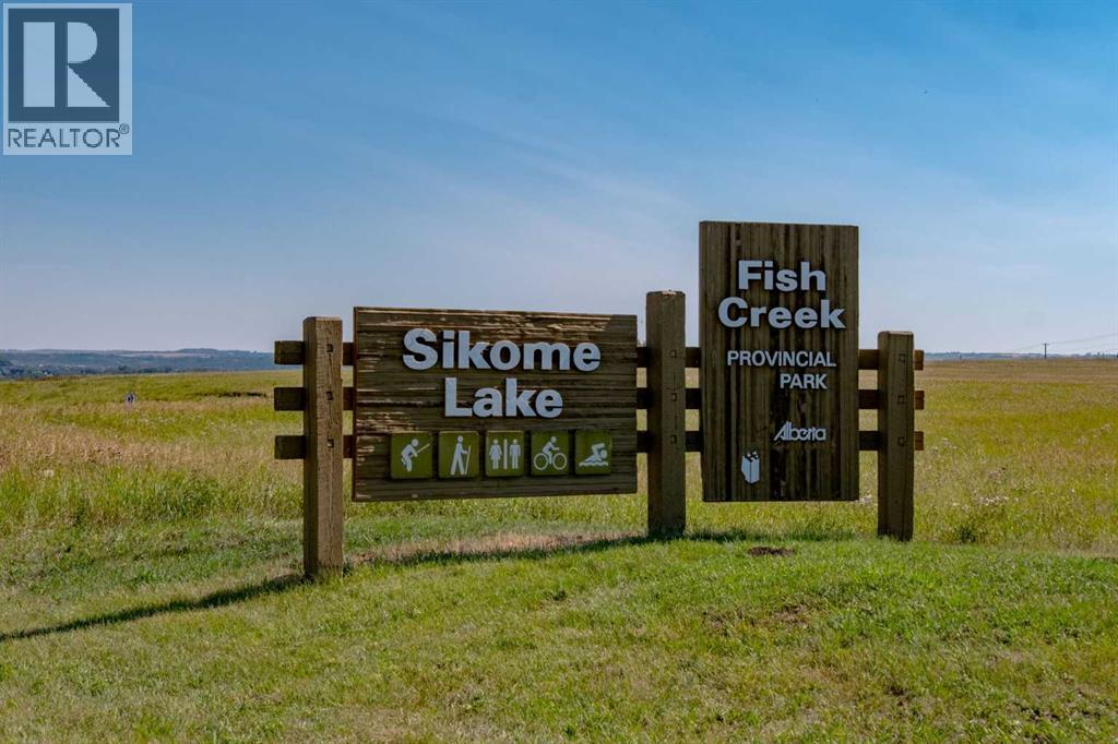 Single Family House for Sale in  Canterbury Court SW Canyon Meadows Calgary 