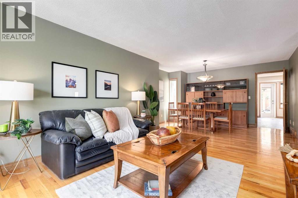 Single Family House for Sale in  Canterbury Court SW Canyon Meadows Calgary 