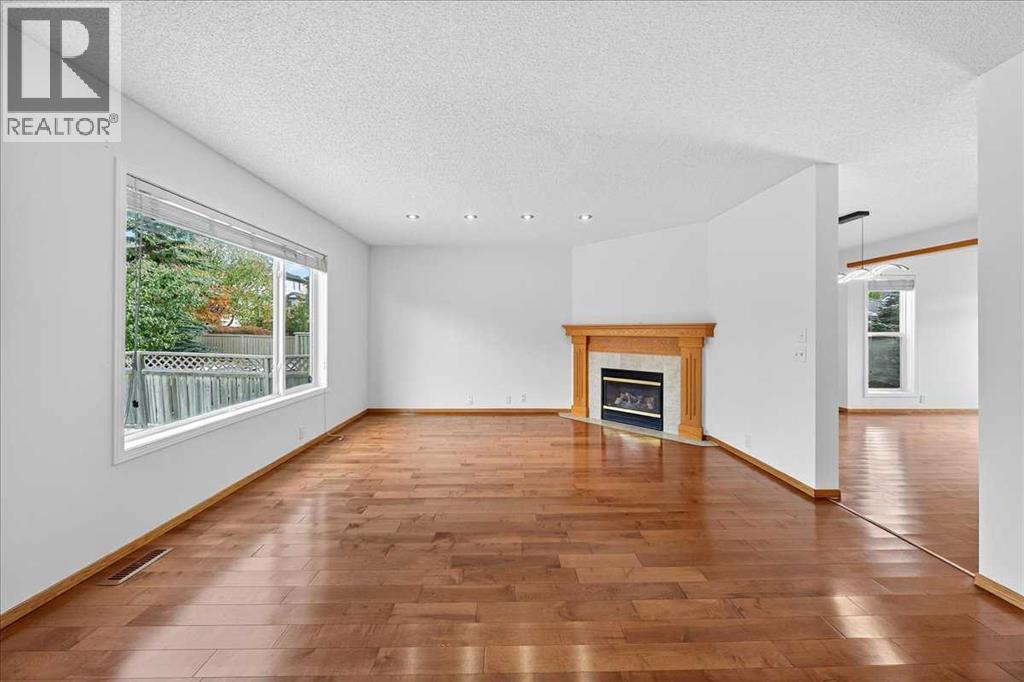 Single Family House for Sale in  Citadel Ridge Green NW Citadel Calgary 