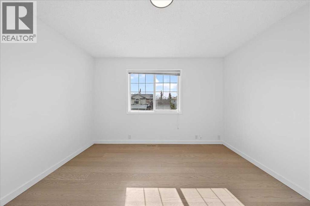 Single Family House for Sale in  Citadel Ridge Green NW Citadel Calgary 