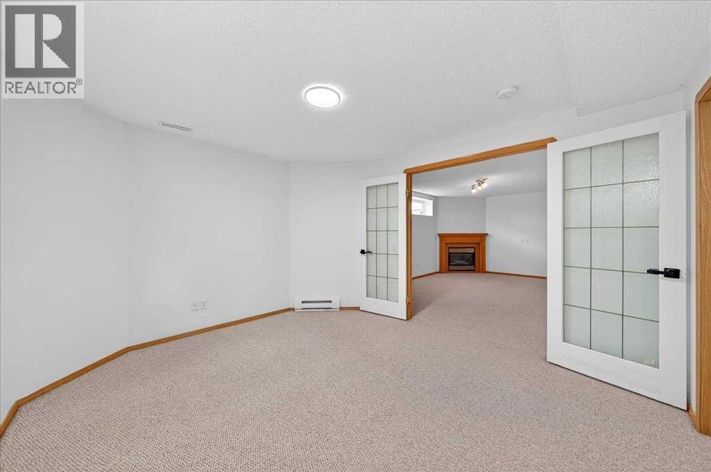 Single Family House for Sale in  Citadel Ridge Green NW Citadel Calgary 