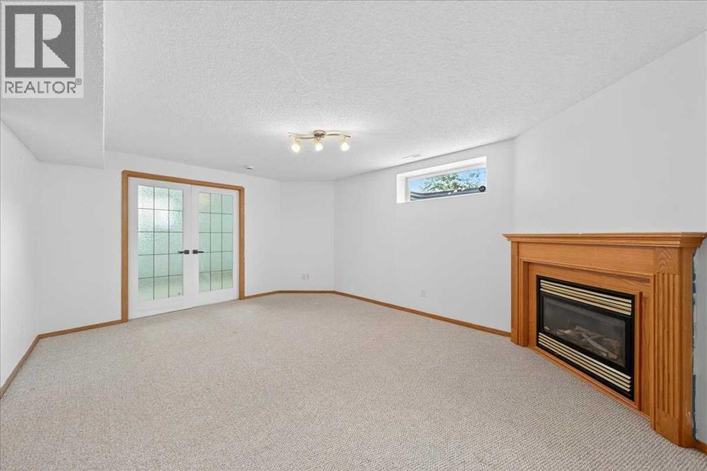 Single Family House for Sale in  Citadel Ridge Green NW Citadel Calgary 