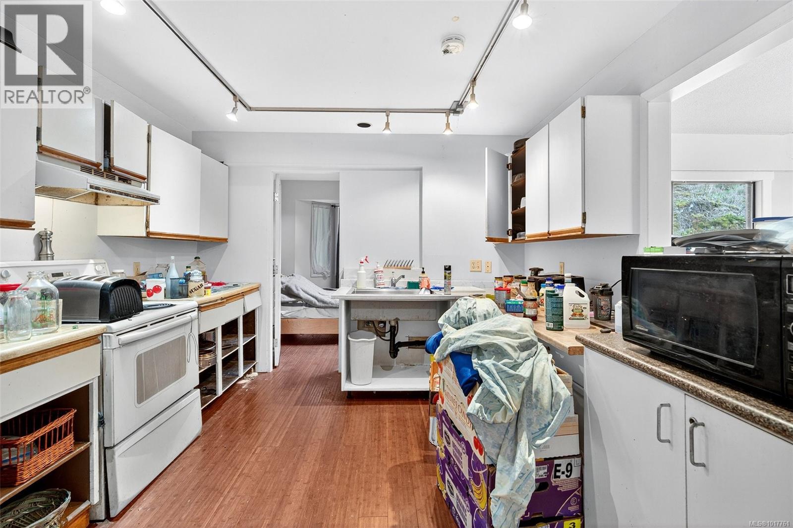  2486 Jeanine Drive, Langford