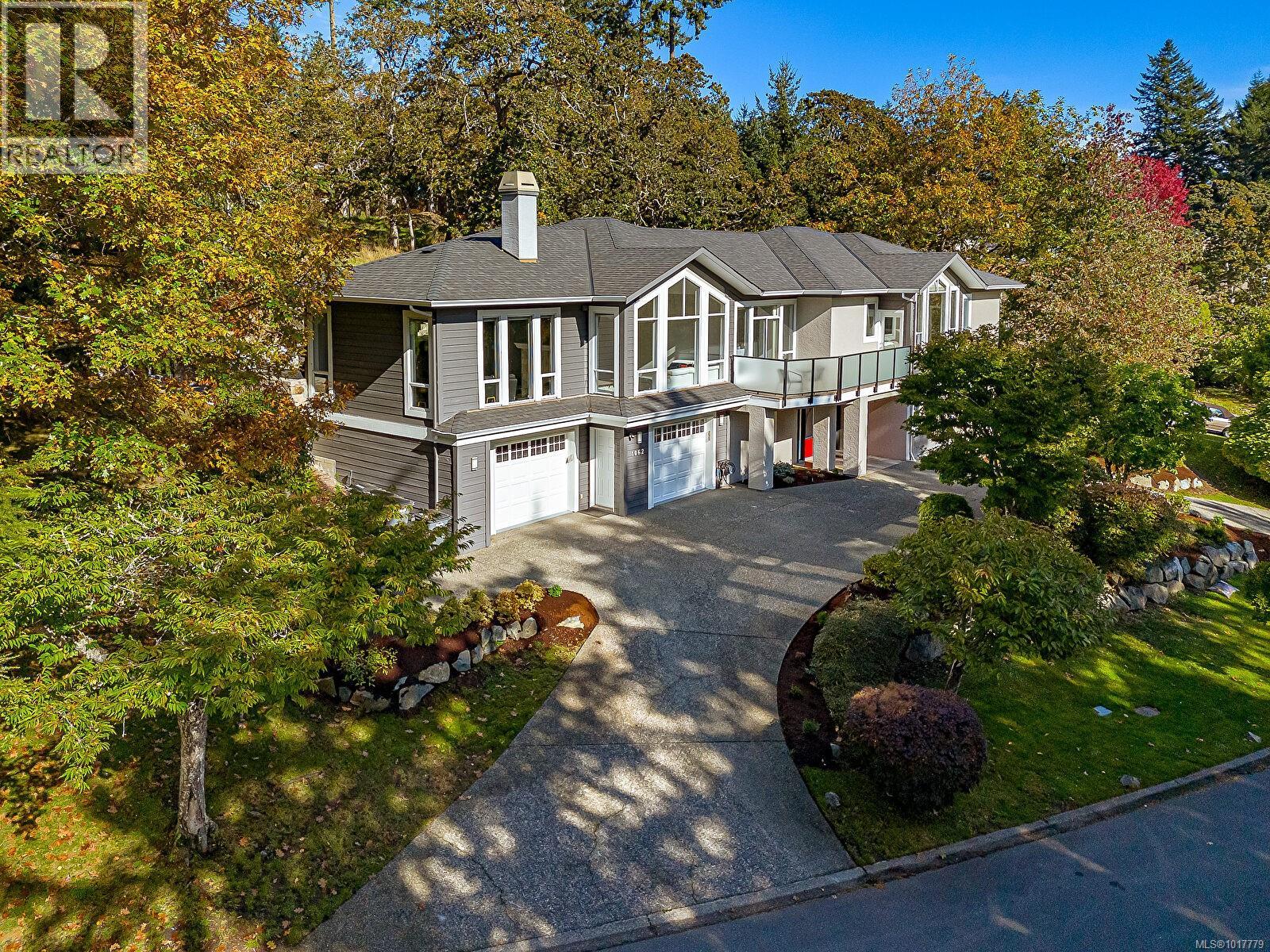 1062 Valewood Trail, Saanich