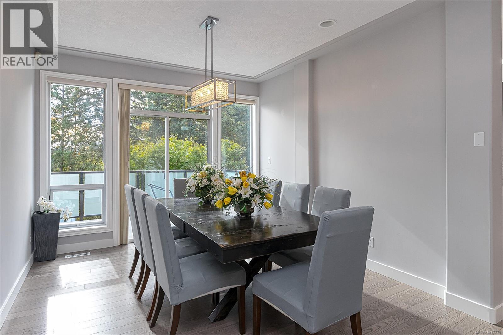  1062 Valewood Trail, Saanich