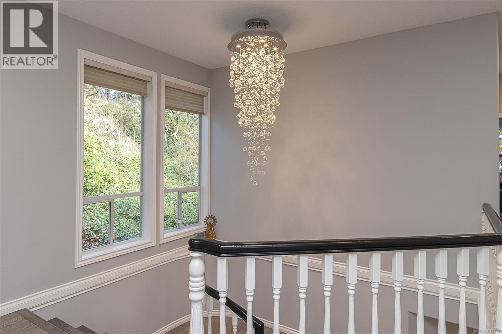  1062 Valewood Trail, Saanich