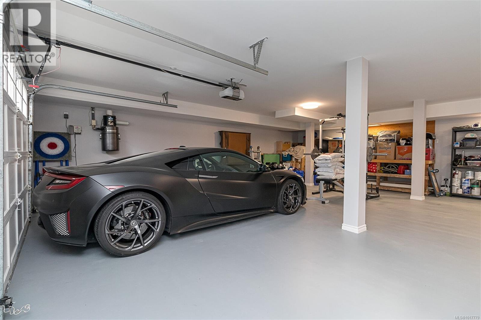  1062 Valewood Trail, Saanich